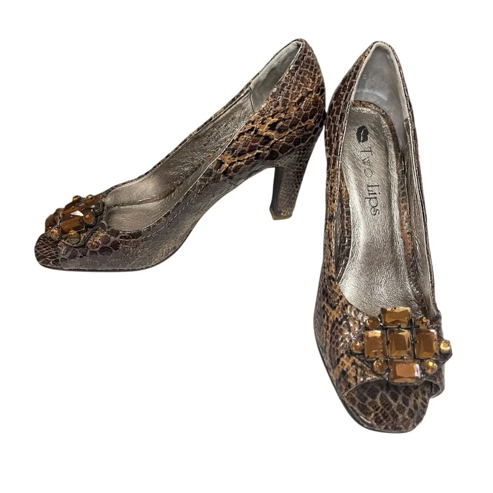 TWO LIPS Vintage Snakeskin‎ Peep Toe Pumps Rhinestone Embellishment, Size 9M